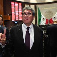 Morena busca que aseguradoras no acrediten como propio el IVA que pagan sus clientes