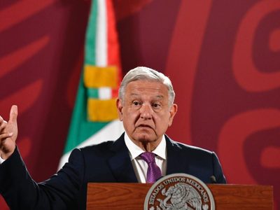 AMLO acusa nueva campaña en contra del Tren Maya: Se les olvida que somos muy tercos