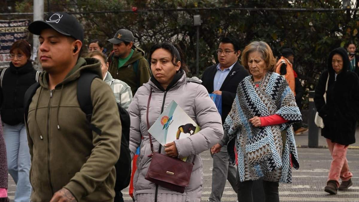 Por la mañana, ambiente frío a fresco en la Ciudad de México