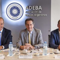 ¡Renegociación de la deuda! Bancos privados respaldaron la propuesta de Guzmán