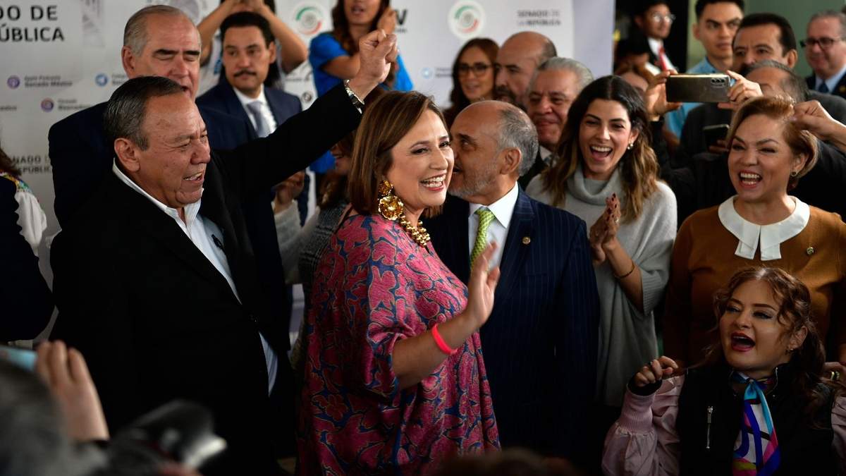 Xóchitl Gálvez en el Senado