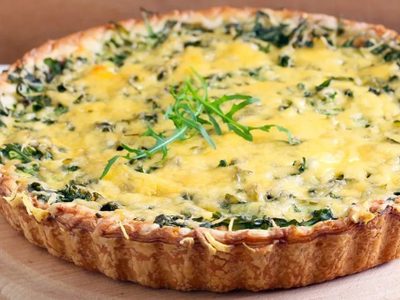 Aprovechá que la espinaca está barata: la receta de tarta más rica, crocante y fácil de preparar en casa