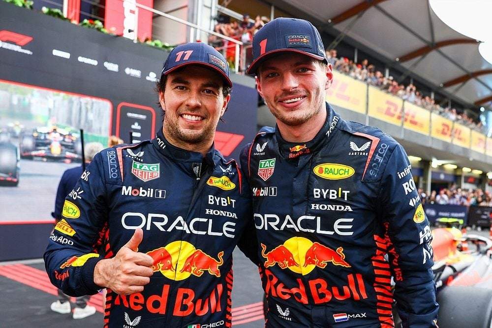 Sergio Pérez y Max Verstappen