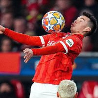 De Jong salva el empate 1-1 para el PSV Eindhoven de Chucky Lozano ante Borussia Dortmund