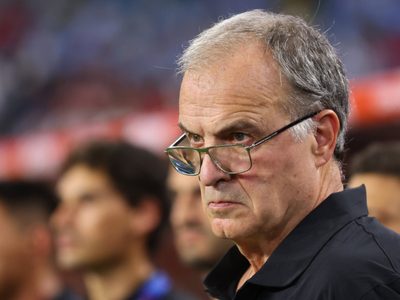 El drama no termina: la fuerte pelea que tuvo un ex-River con Marcelo Bielsa