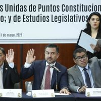 Avanza en el Senado la reforma de simplificación administrativa y digitalización