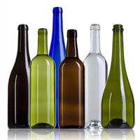 No tires la botella de vino si se terminó: mirá esta idea "low cost" para ponerle onda a tu living