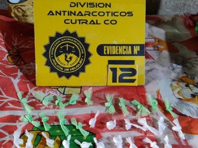 Detuvieron a dos hermanos por manejar un kiosco de narcomenudeo en Plaza Huincul