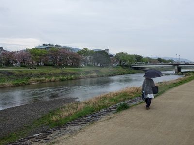 Advierten del peligro de “lluvia tóxica” por huelgas en depósitos petroleros