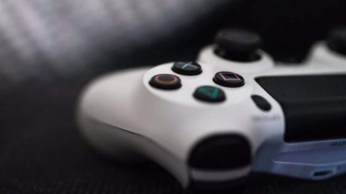 Un mando de PlayStation 4