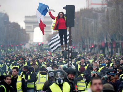 El movimiento Bloqueen todo quiere paralizar Francia
