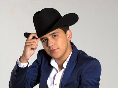 Christian Nodal, coach de "La Voz Azteca", sorprende a los fanáticos con una compra millonaria