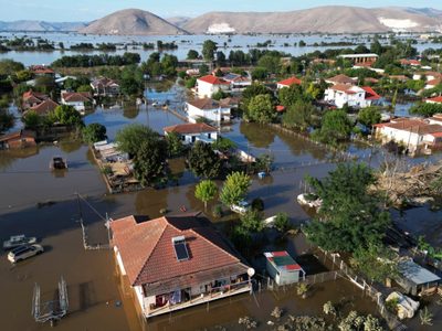 UE dará a Grecia más de 2 mil millones para recuperarse de catástrofes