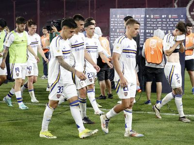 A los hinchas no les gustó: la decisión del plantel de Boca tras la derrota ante Lanús
