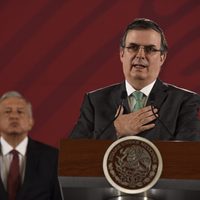 La corrupción 'es imposible de erradicar en un año”, responde la SRE a Bloomberg