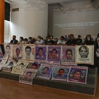 Igual que con Peña Nieto, directivos de Centro ProDH fueron espiados con Pegasus en gobierno de AMLO