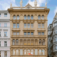 Louis Vuitton, primera empresa europea en alcanzar una valoración de 500 mil millones de dólares