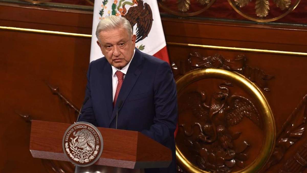 El mandatario en la presentación de sus iniciativas