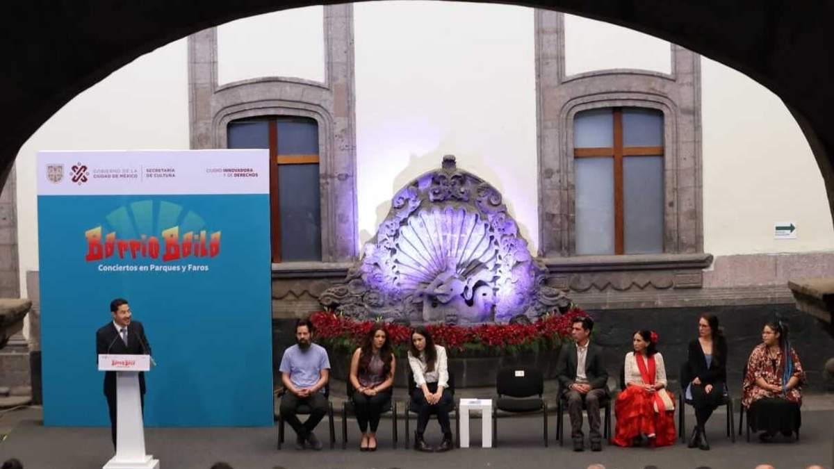 Es importante “regar la cultura” en todo el espacio público de la ciudad, especialmente en las zonas de más bajos ingresos, indicó el jefe del gobierno capitalino