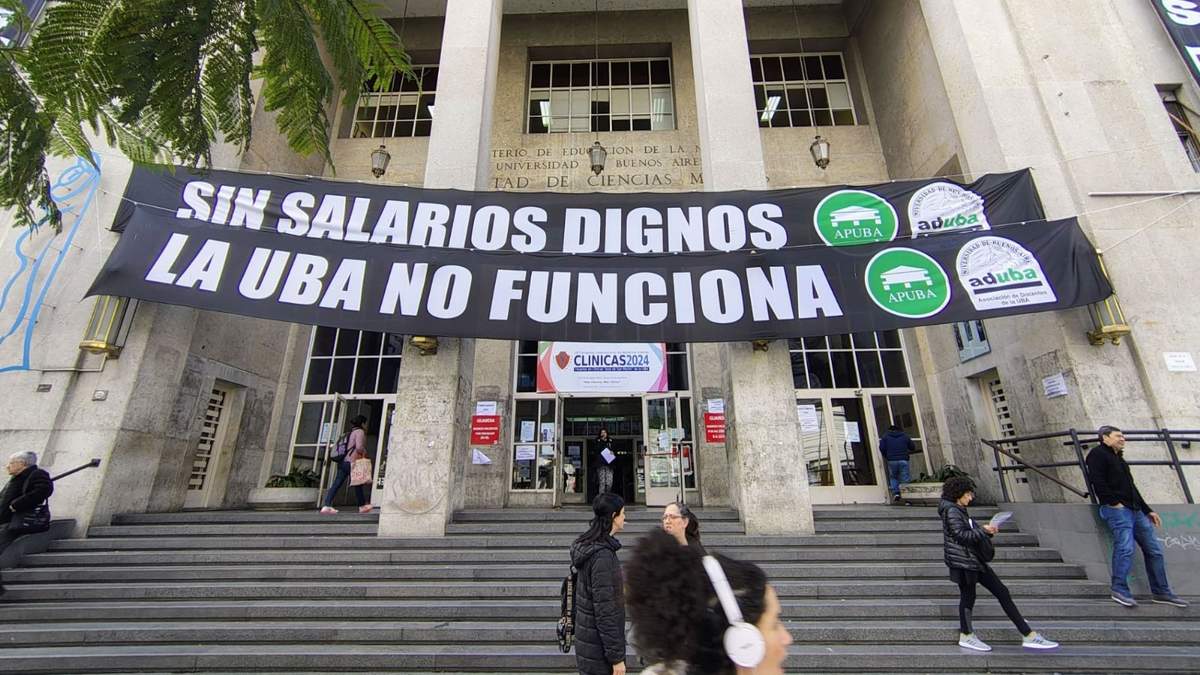 Los docentes exigen un salario acorde a la inflación. Fuente: (X)