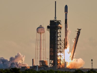 Despegan satélites con misión de estudiar el lado violento del Sol
