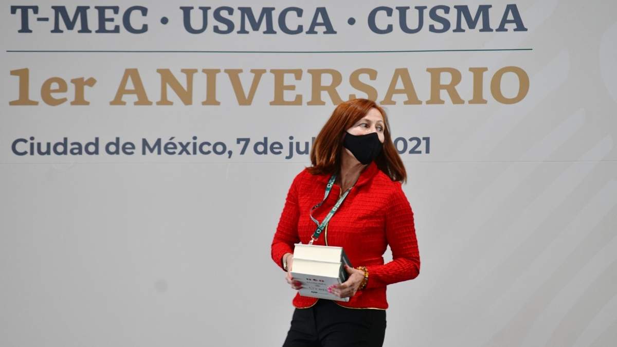 Tatiana Clouthier, titular de la SE