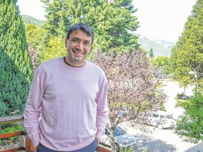 Carlos Saloniti lanza su candidatura para la reelección como intendente de San Martín de los Andes