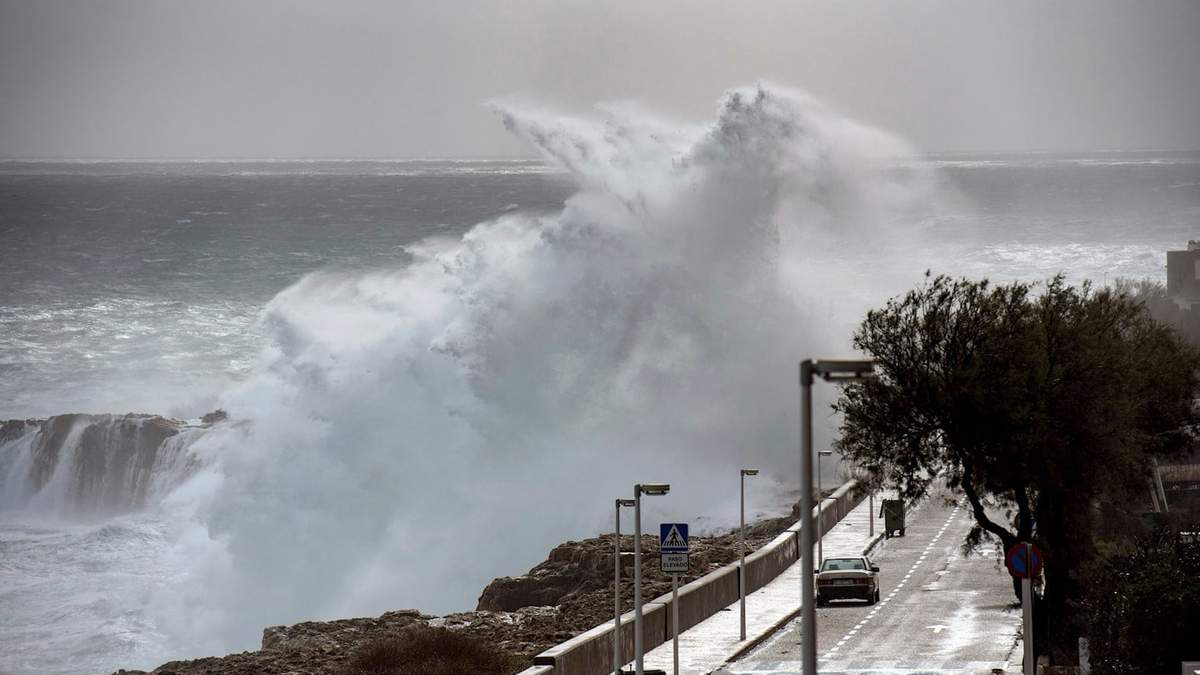 El Temporal Gloria está azotando las costas del Mediterráneo. Fuente: (Twitter).