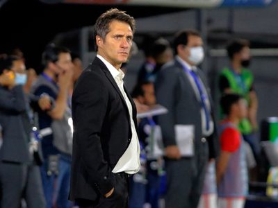 Insólito: el exjugador de River que insultó a Guillermo Barros Schelotto en su presentación en Vélez