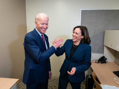 Quién es Kamala Harris, la compañera de fórmula del rival de Trump