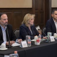 Chihuahua reporta cifra más baja de delitos de alto impacto en 9 años; gobernadora encabeza reunión