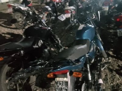 Inspectores municipales y policías de Neuquén secuestraron trece motos en un operativo de tránsito