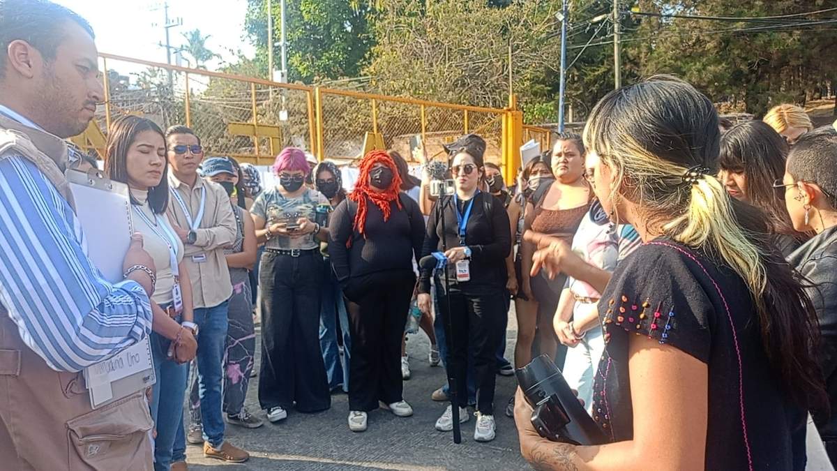 La protesta en la sede principal de la UAEM