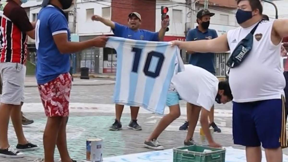 Marcha M10 en el Monumento a San Martín. Fuente: (Twitter)