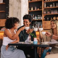 ¡Sufriendo el encierro! Estos son los signos más sociables según el horóscopo