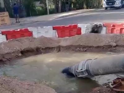 La cloaca que el gobierno de Cornejo no logra tapar