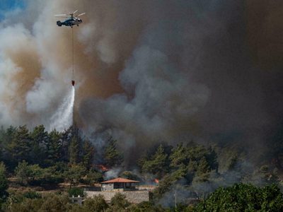Choque mortal: un avión de bomberos de Rusia se estrelló al sur de Turquía