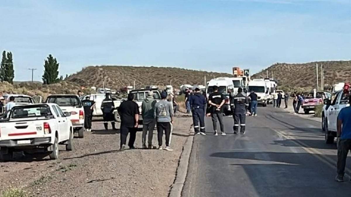 El tránsito fue interrumpido por varias horas. Fuente: (Radio Municipal de Añelo)