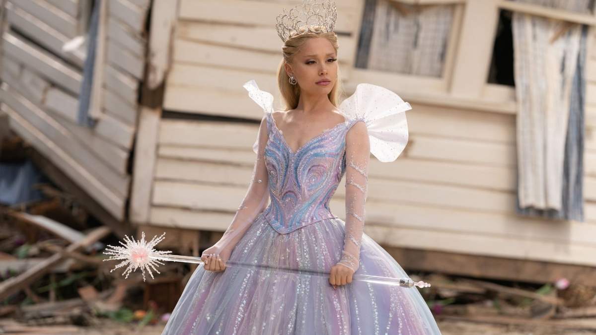 Ariana Grande en una escena de "Wicked for Good"