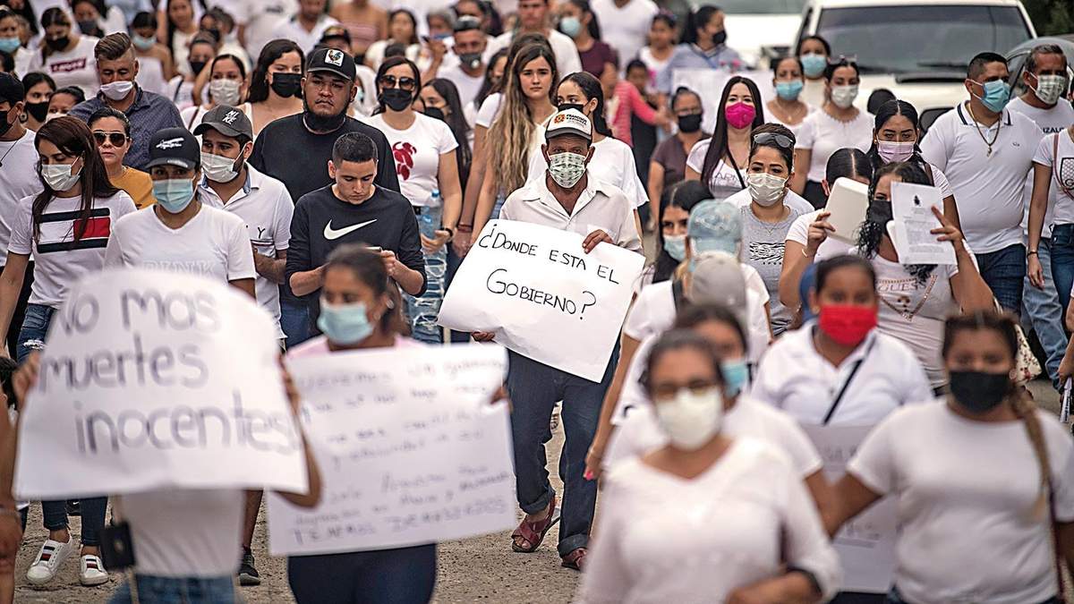 Marcha en Tepalcatepec. Reclamo social
