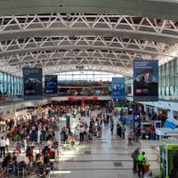 Hay demoras en los aeropuertos de todo el país por una medida de fuerza gremial