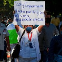 Ola de fallecimientos por coronavirus en la nueva normalidad de México