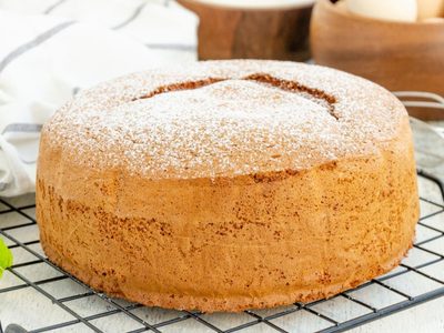 El secreto para que el bizcochuelo salga esponjoso, húmedo y delicioso con 5 ingredientes