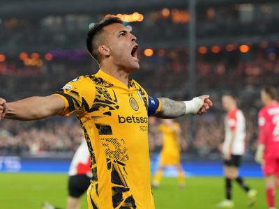 Champions: Liverpool anestesia al PSG con gol tardío y el Barcelona gana con 10 hombres