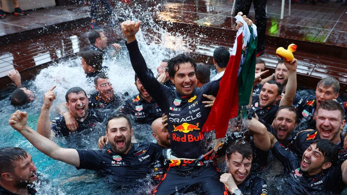 Checo Pérez Fuente: (X)