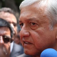 AMLO agradece mensajes de expresidentes… pero asegura que el retiro de pensiones sigue en pie