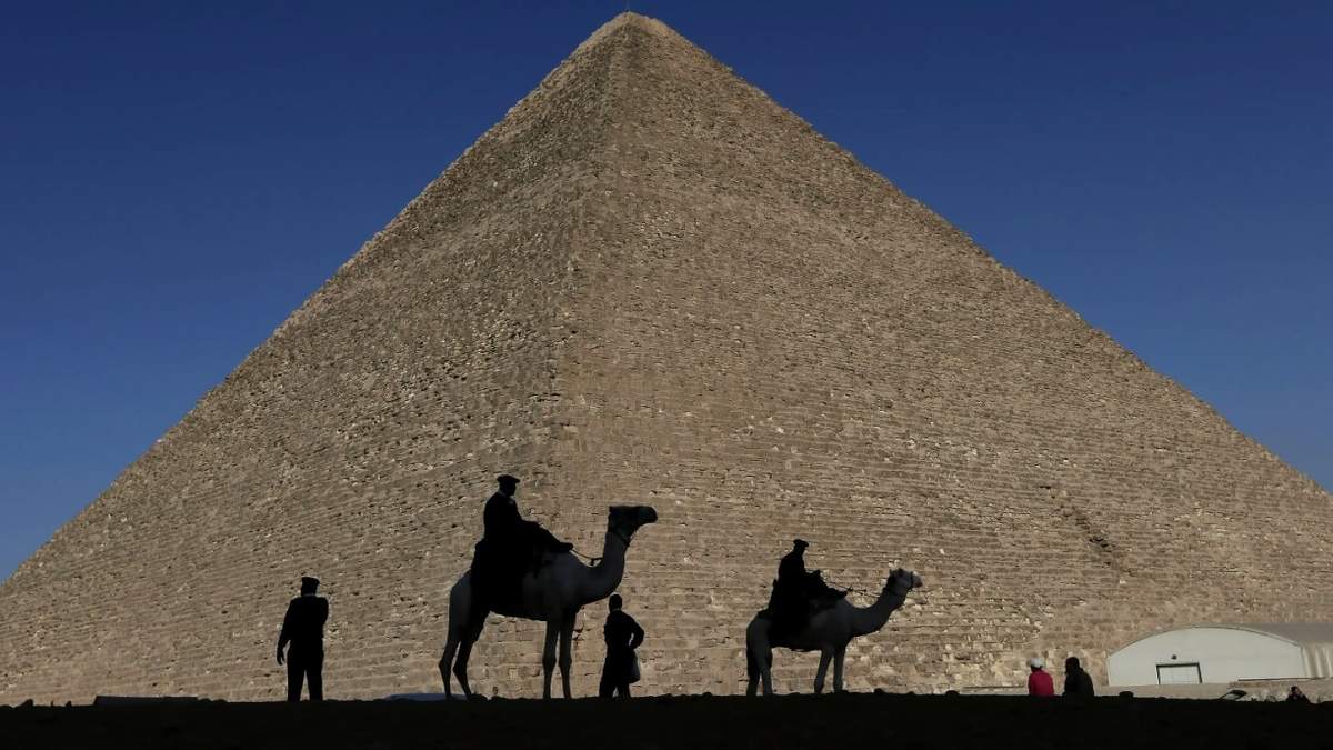 Egipto develó una cámara de nueve metros de longitud dentro de la Gran Pirámide de Giza, la primera que se descubre en la cara norte de la estructura