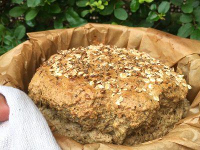 Pan de campo de linaza: rico en vitaminas y súper esponjoso para armar tostadas