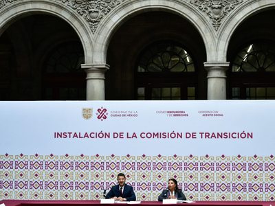 Con elogios a AMLO y Sheinbaum, inician Brugada y Batres transición “de terciopelo” en la CDMX