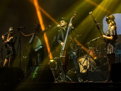 Aleks Syntek íntimo: 33 años de trayectoria musical en el Metropólitan